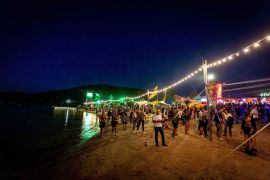 SMS Festival 30.000 Feierten Im Techno Paradies 21
